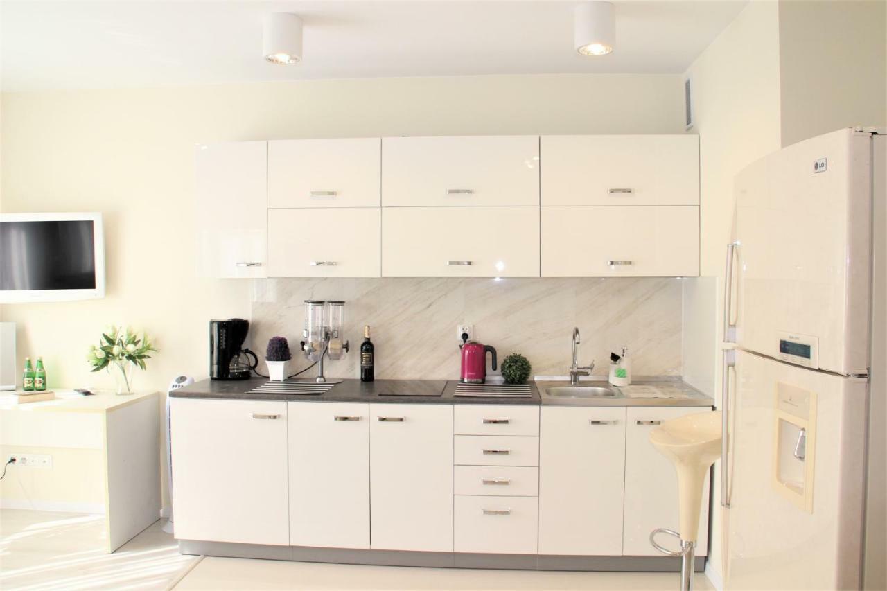 DeLux Appartement Kielce Buitenkant foto