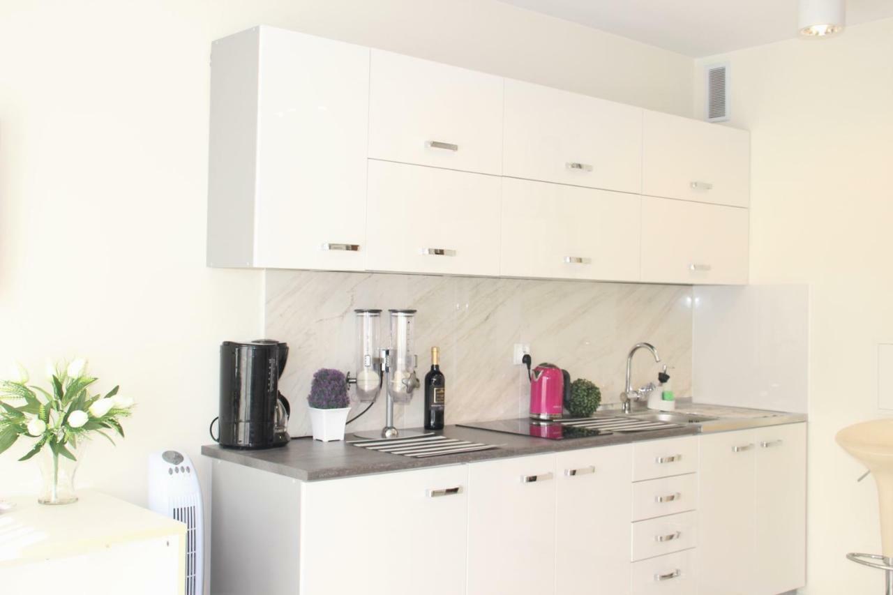 DeLux Appartement Kielce Buitenkant foto