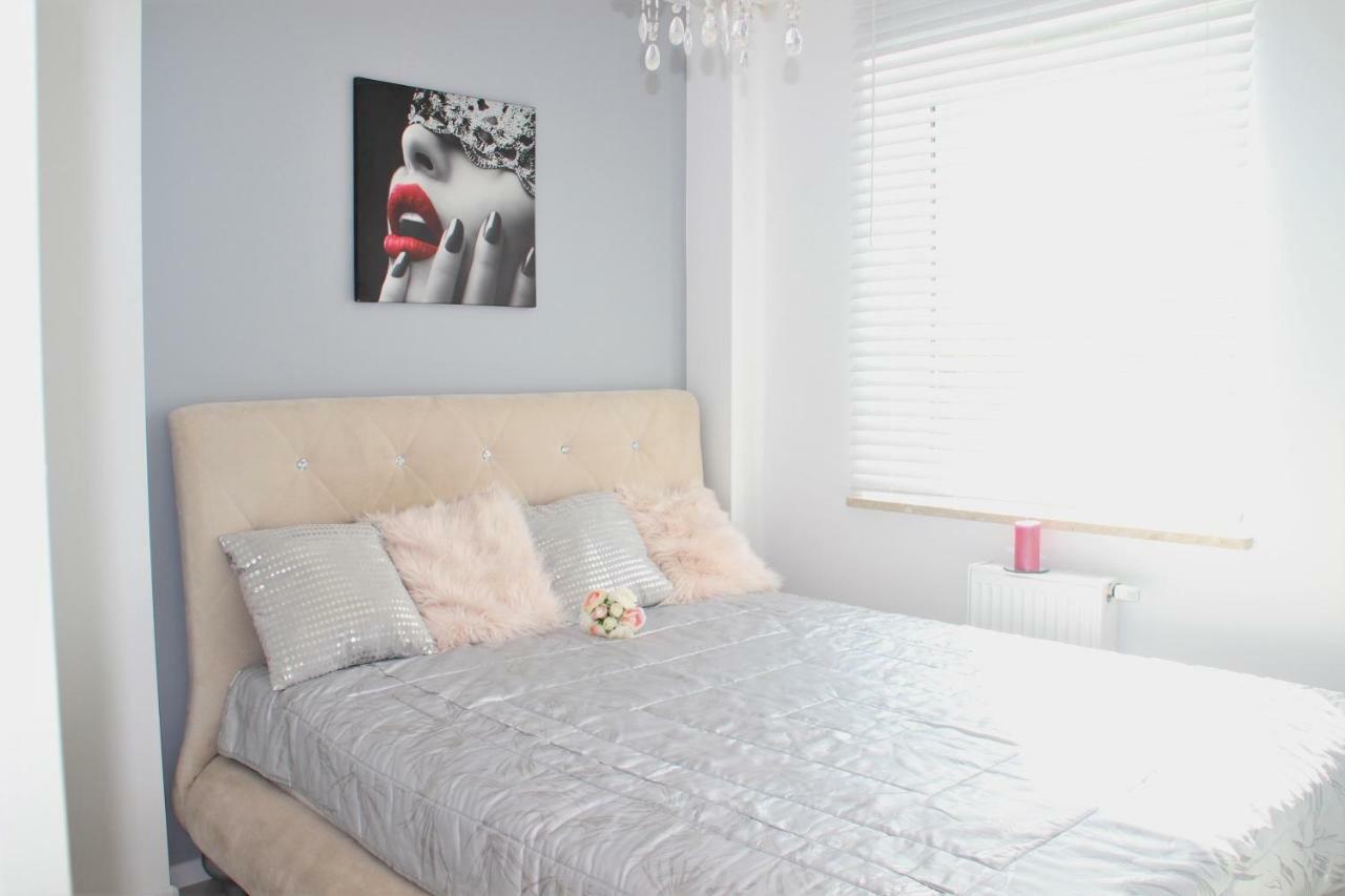 DeLux Appartement Kielce Buitenkant foto