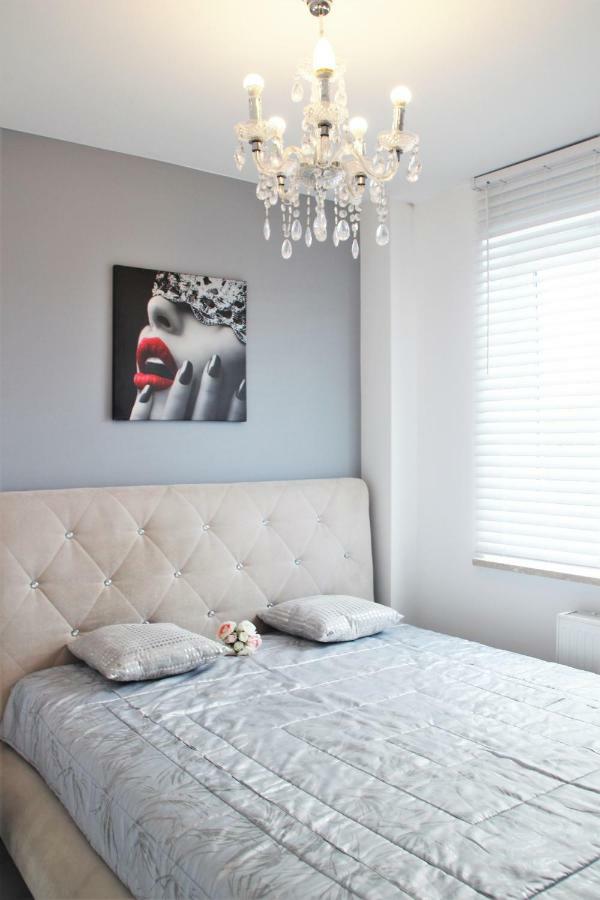DeLux Appartement Kielce Buitenkant foto