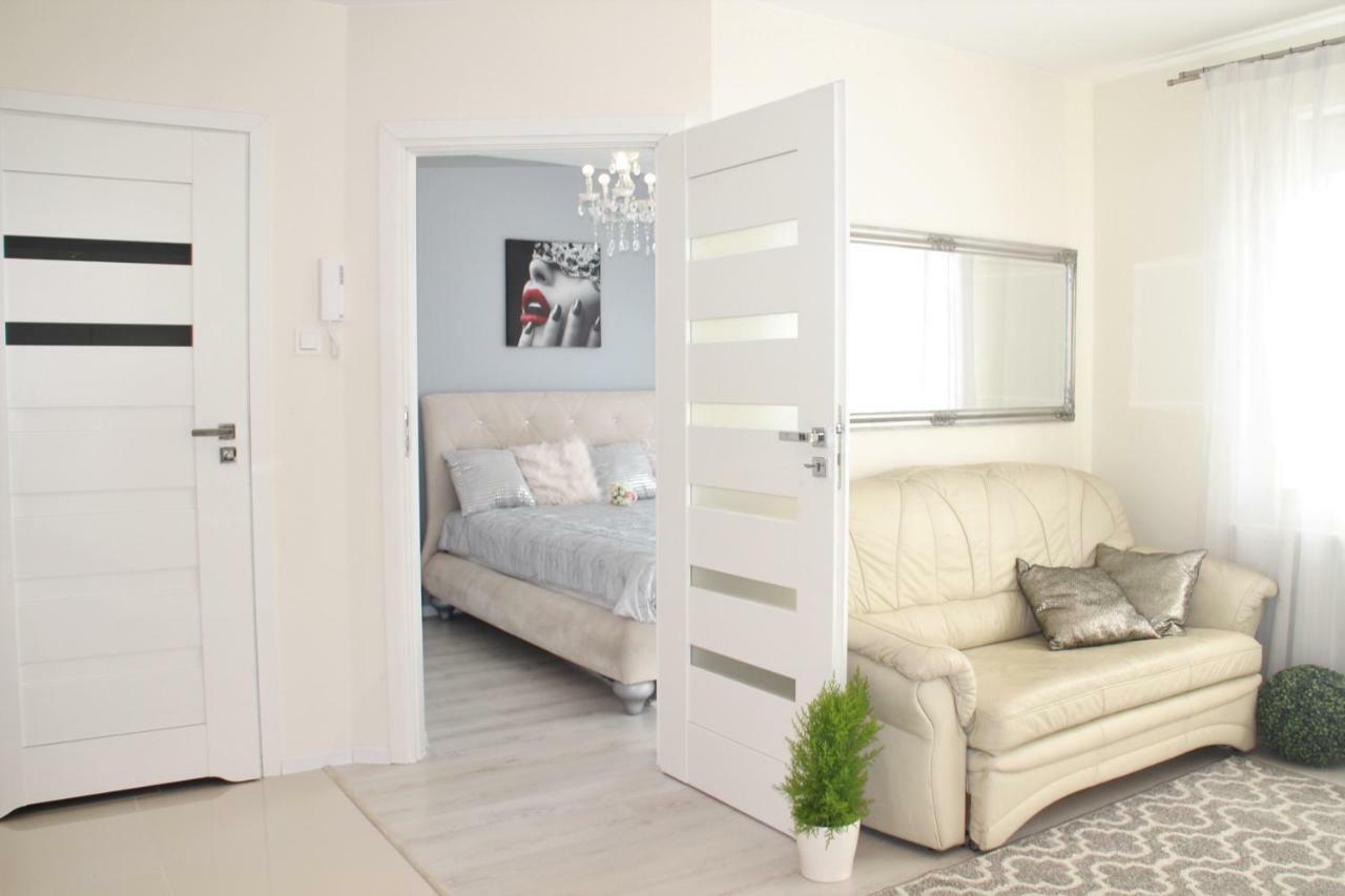 DeLux Appartement Kielce Buitenkant foto